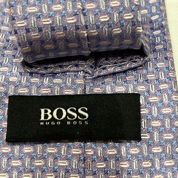 Men's  Boss Hugo Boss Mauve Tie - Picture 5 of 6